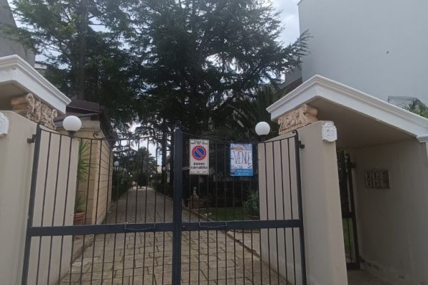 6,5 Vani di comodità in un’esplosione di Verde . . .